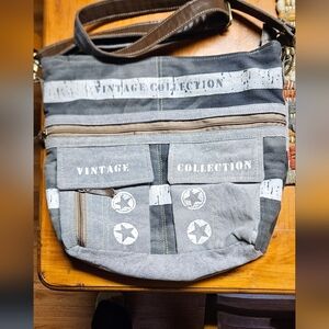 Travelteli Gray and Brown Bag